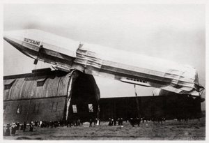 Crashed Zeppelin LZ 8 Deutschland II, Düsseldorf, Tyskland, 1911 1933 av Unbekannt