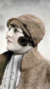 Dame Fanny Lucy Houston, DBE 1857-1936, 1935 av Unbekannt
