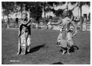 Dansare i traditionell klädsel, Bangkok, Thailand, tidigt 1900-tal av Unbekannt