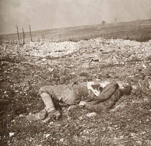 Död tysk soldat, Verdun, norra Frankrike, c1914-c1918. av Unbekannt