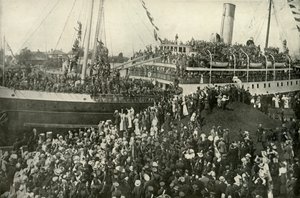 Avgången från det viktorianska f.Kr. Kontingent, c1914, 1919. av Unbekannt