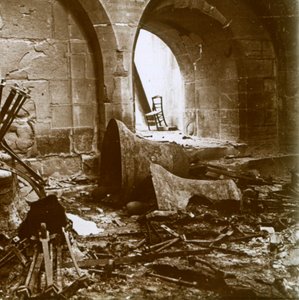 Förstörd kyrka, Marne, norra Frankrike, c1914 av Unbekannt