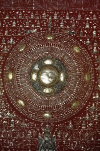 Dharma-hjul i Wat Chedi Flow, klart. Thailand av Unbekannt