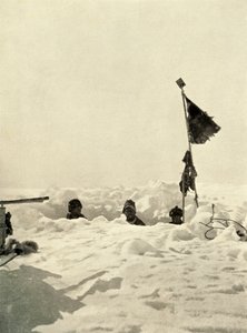 Gräver för att fastställa djupet av snö som täcker en depå, c1908, 1909. av Unbekannt