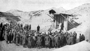 Påskmässa i sanddynerna på Belgiens stränder vid Nordsjön, första världskriget, 1915 av Unbekannt