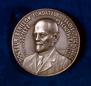 Edgar Berillon, fransk psykolog, 1929 av Unbekannt