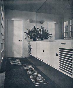 Entrélobbyn vid Shrubs Wood, Chalfont St. Giles, 1936 av Unbekannt