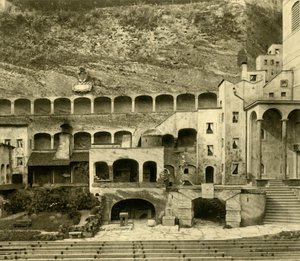 Staden Faust i Felsenreitschule, Salzburg, Österrike, c1935. av Unbekannt