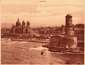 Fort St. Jean och katedralen, Marseille, 1930. av Unbekannt
