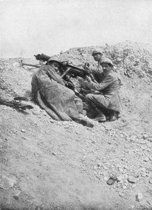 Tysk maskingevär användes mot fienden, Verdun, Frankrike, 1917 av Unbekannt