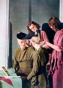 Tyskt dammode, 1942 av Unbekannt