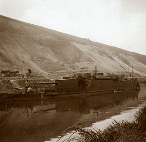 Gunboat, Genicourt, norra Frankrike, c1914-c1918 av Unbekannt