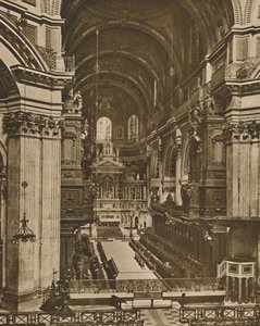 St. Pauls högaltare sett ner i körens långa utsikt, c1935. av Unbekannt