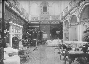 Highclere Castle, Hampshire - The Earl of Carnarvon, 1910 av Unbekannt