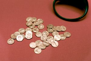 Skatt av romerska guldmynt hittat i England av Unbekannt
