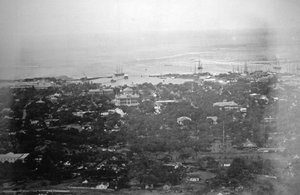 Honolulu hamn, Hawaii, 1885 av Unbekannt