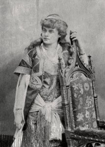 Julie Feyghine, fransk skådespelerska, 1881 av Unbekannt