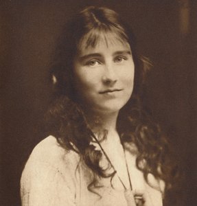 Lady Elizabeth Bowes-Lyon som ung flicka, c1917, 1937 av Unbekannt