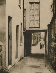 Tittar ned Strand Lane mot floden, c1935. av Unbekannt