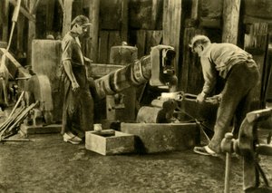 Metallarbetare, Steiermark, Österrike, c1935. av Unbekannt