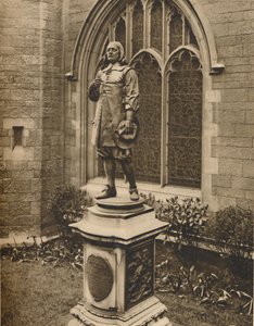 Miltons staty utanför sin egen begravningsplats i staden, c1935. av Unbekannt