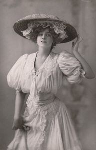 Miss Gabrielle Ray, 1883-1973, c1930. av Unbekannt