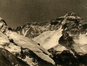 Mount Everest från baslägret, c1918-c1939. av Unbekannt