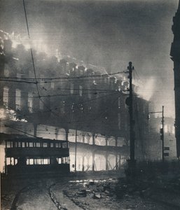 Nio timmars bombning. När Sheffields tur kom var det mitt på vintern. 1940 1942 av Unbekannt