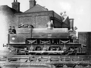 North Staffordshire 0-6-0 ånglok med förare och brandman på fotplattan, 1800-talet av Unbekannt