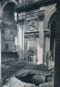 Norra tvärskeppet i St. Pauls Cathedral efter bombning, 1941 av Unbekannt