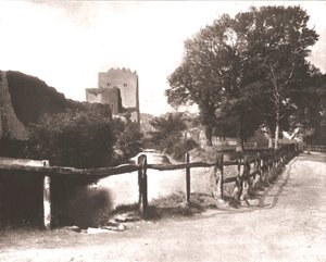 Old Moat, Portchester Castle, Hampshire, 1894. av Unbekannt