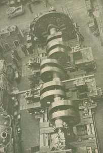En del av vevaxeln hos M.V. Britannic White Star, 27 000 ton, c1930. av Unbekannt