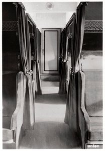 Passagerarutrymmet i Zeppelin LZ 126, c1924 1933 av Unbekannt