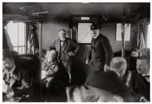 Passagerarutrymmet i en Zeppelin, Bodensjön, Tyskland, c1909-1933 1933 av Unbekannt