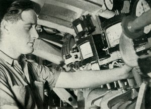 Underofficer på en brittisk ubåt, andra världskriget, 1945. av Unbekannt