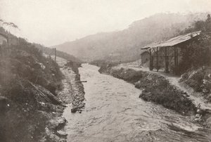 Pirahy Diversion: Se nedströms från utloppet av tunneln. 1914. av Unbekannt