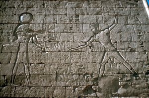 Ramses III slår sina fiender före Amun-Ra, bårhustemplet, Medinet Habu, Egypten, c1100-talet f.Kr. av Unbekannt