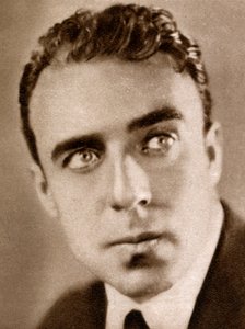 Raoul Walsh, amerikansk filmregissör, 1933 av Unbekannt
