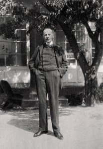 Romain Rolland, fransk dramatiker, författare, konsthistoriker och mystiker, 1921 av Unbekannt