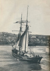 Sailing Into Newlyn Harbour, Isabella, en tvåmastad skonare av Lancashire-typ, 1937 av Unbekannt