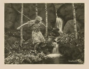 Scen från filmen Die Nibelungen: Siegfried av Fritz Lang, 1924. av Unbekannt