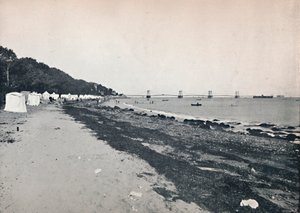 Havsutsikt - The Bathing Beach and Suspension Pier, 1895 av Unbekannt