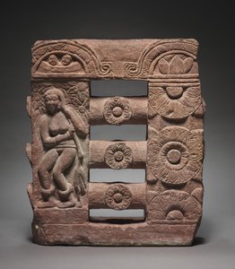 Sektion av monolitiskt räcke med bad- och lotusmedaljonger, ca. 150-250. av Unbekannt