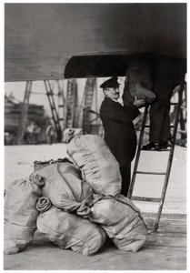 Skickar posten, Zeppelin LZ 127 Graf Zeppelin, 1933 av Unbekannt