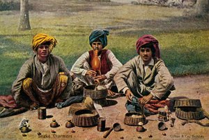 Snake Charmers, c1910. av Unbekannt