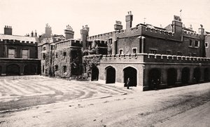 St James Palace, London, 1900-talet av Unbekannt