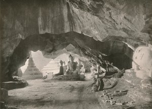 Grottorna i Moulmein, 1900. av Unbekannt