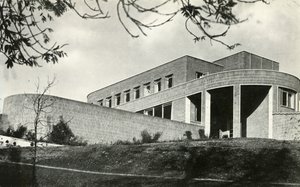 The Contemporary Idiom Brick House i Hampstead, London, 1941. av Unbekannt