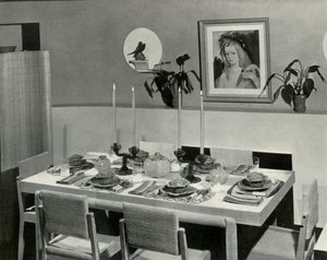 Matsalen - Carole Stupell, Ltd., 1941. av Unbekannt