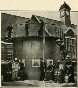 Dykartanken i Portsmouth där dykare utbildas, 1901. av Unbekannt